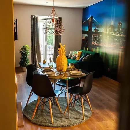 Apartment Art *