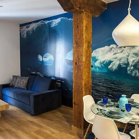 Art Apartment *